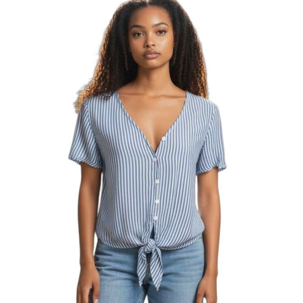 MOSSIMO BLUE & WHITE STRIPE CROP TOP SZ.XS EUC.